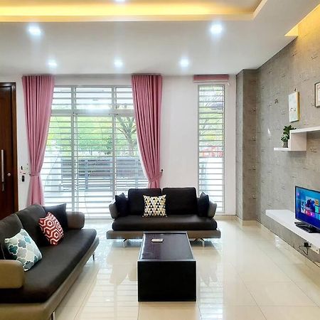 Modern Stylish 2Storey House 8Pax@Alma Near Jusco Villa Bukit Mertajam Exterior photo