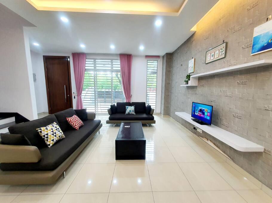 Modern Stylish 2Storey House 8Pax@Alma Near Jusco Villa Bukit Mertajam Exterior photo