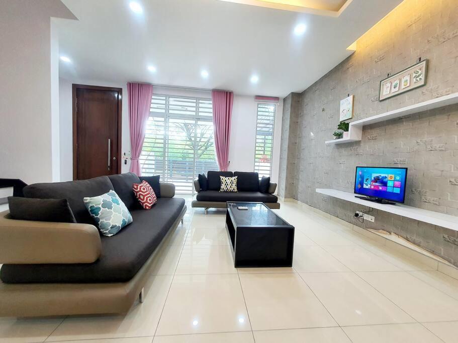 Modern Stylish 2Storey House 8Pax@Alma Near Jusco Villa Bukit Mertajam Exterior photo