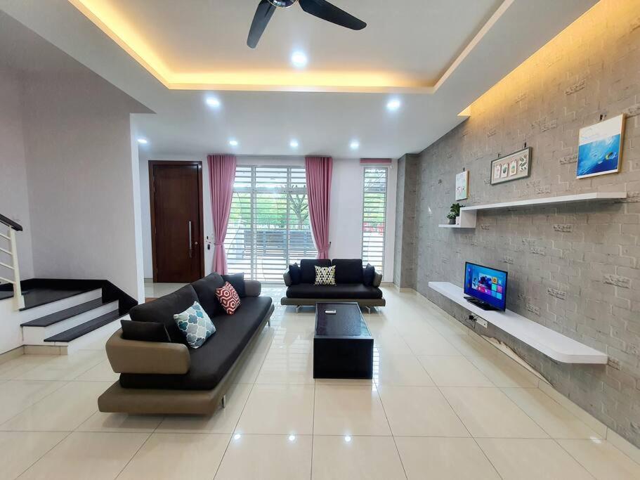 Modern Stylish 2Storey House 8Pax@Alma Near Jusco Villa Bukit Mertajam Exterior photo